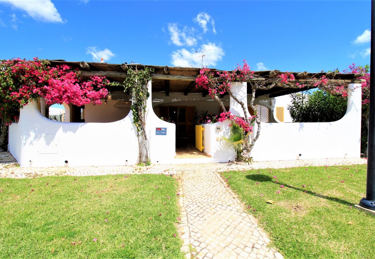 Villa in Vilamoura - VILAMOURA CONCEPT VILLA  WITH POOL by HOMING