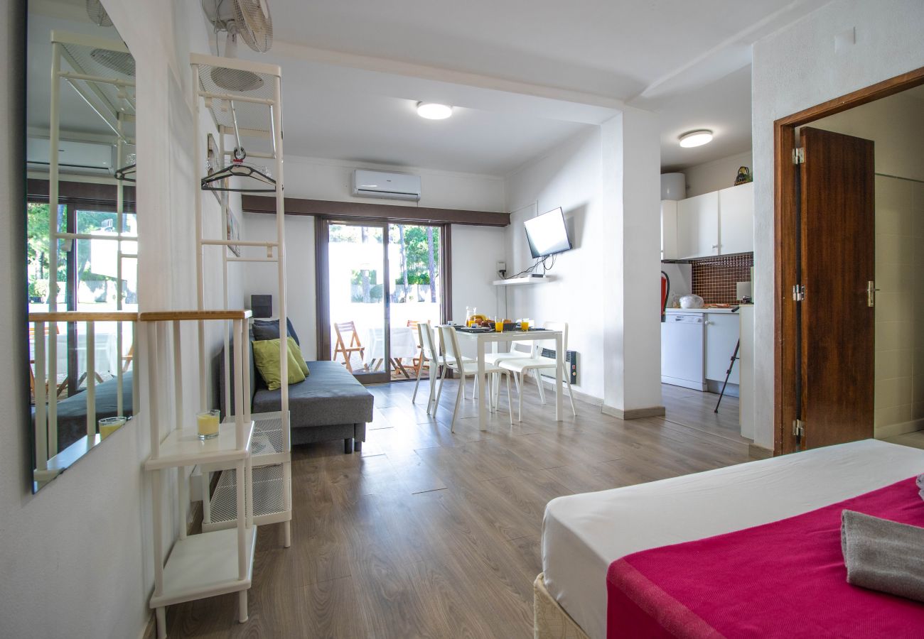 Apartment in Vilamoura - VILAMOURA GOLF STUDIO WITH POOL by HOMING