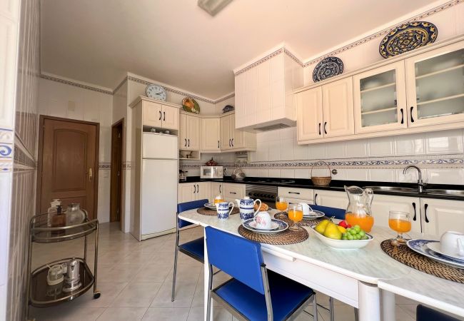 House in Lagos - LAGOS TYPICAL HOUSE by HOMING House in Lagos - LAGOS TYPICAL HOUSE by HOMING