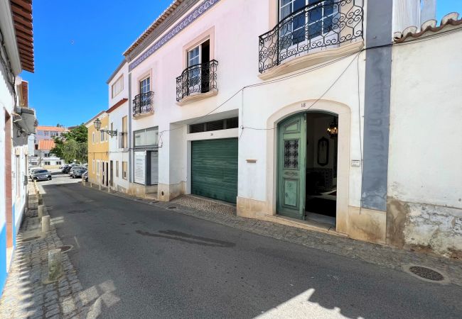 House in Lagos - LAGOS TYPICAL HOUSE by HOMING House in Lagos - LAGOS TYPICAL HOUSE by HOMING