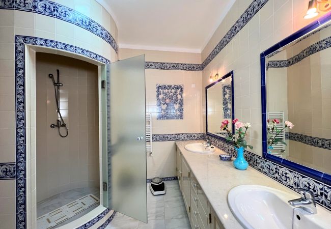 House in Lagos - LAGOS TYPICAL HOUSE by HOMING House in Lagos - LAGOS TYPICAL HOUSE by HOMING