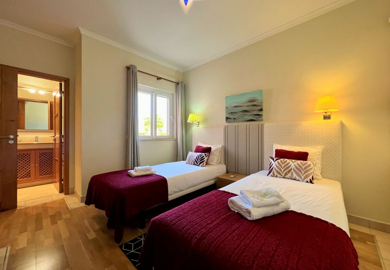 Apartment in Vilamoura - VILAMOURA VICTORIA GARDENS WITH POOL by HOMING