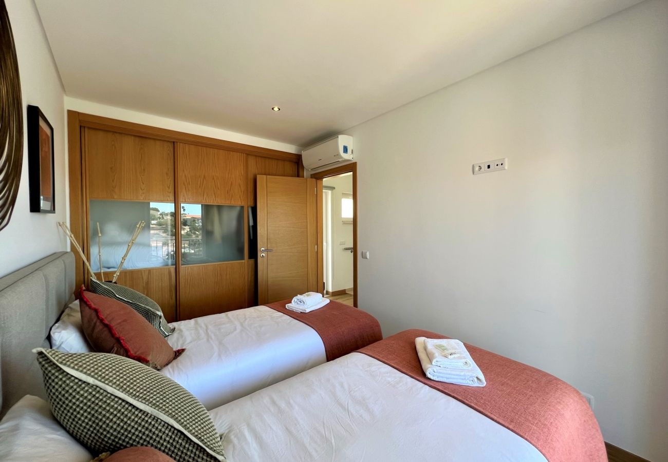 Townhouse in Albufeira - ALBUFEIRA DELUXE RESIDENCE WITH POOL by HOMING