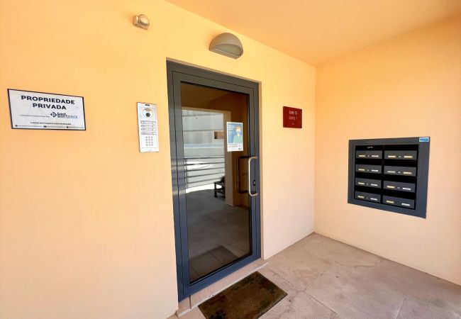 Apartment in Albufeira - ALBUFEIRA MODERN 2 WITH POOL by HOMING Apartment in Albufeira - ALBUFEIRA MODERN 2 WITH POOL by HOMING