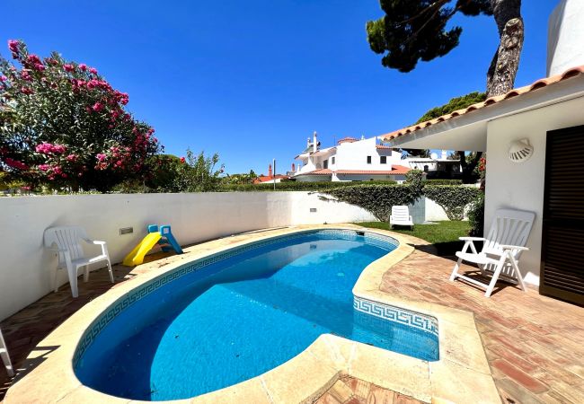 Villa in Vilamoura - VILAMOURA TRADITIONAL VILLA WITH POOL by HOMING Villa in Vilamoura - VILAMOURA TRADITIONAL VILLA WITH POOL by HOMING