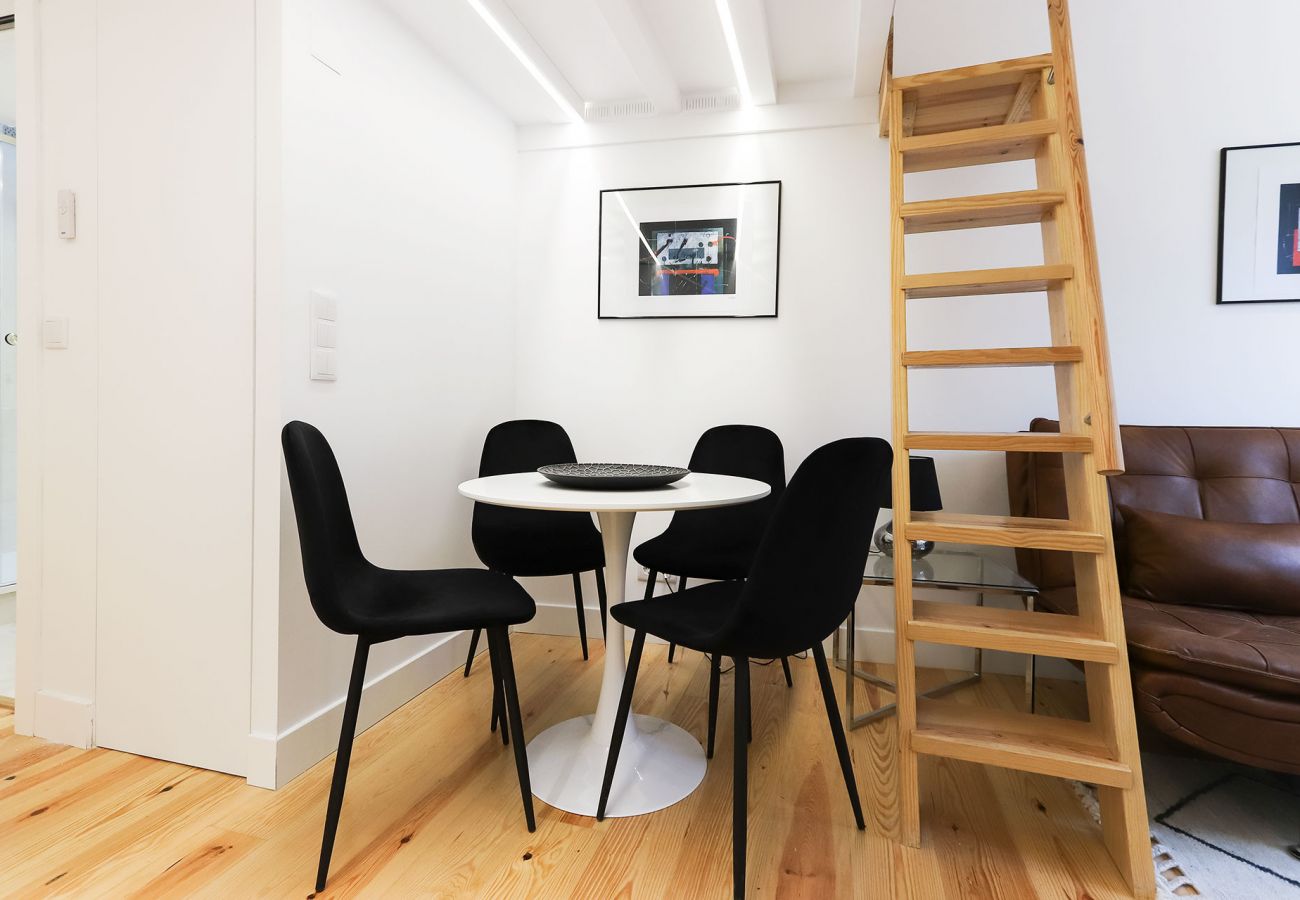 Studio in Lisbon - CHARMING SANTOS by HOMING