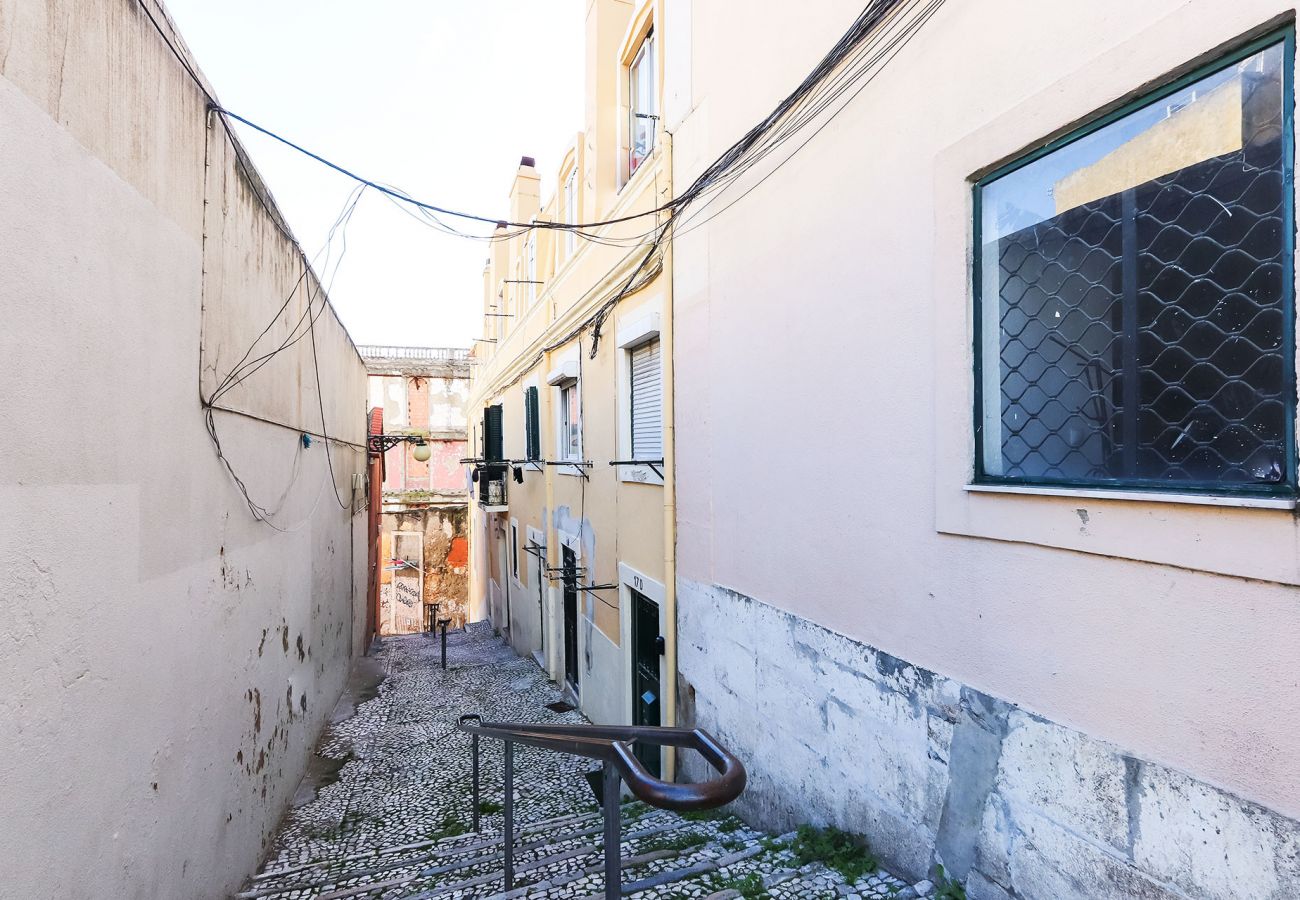 Studio in Lisbon - CHARMING SANTOS by HOMING