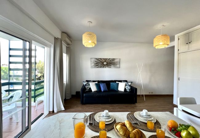 Apartment in Vilamoura - VILAMOURA CENTRAL 4 WITH POOL by HOMING Apartment in Vilamoura - VILAMOURA CENTRAL 4 WITH POOL by HOMING