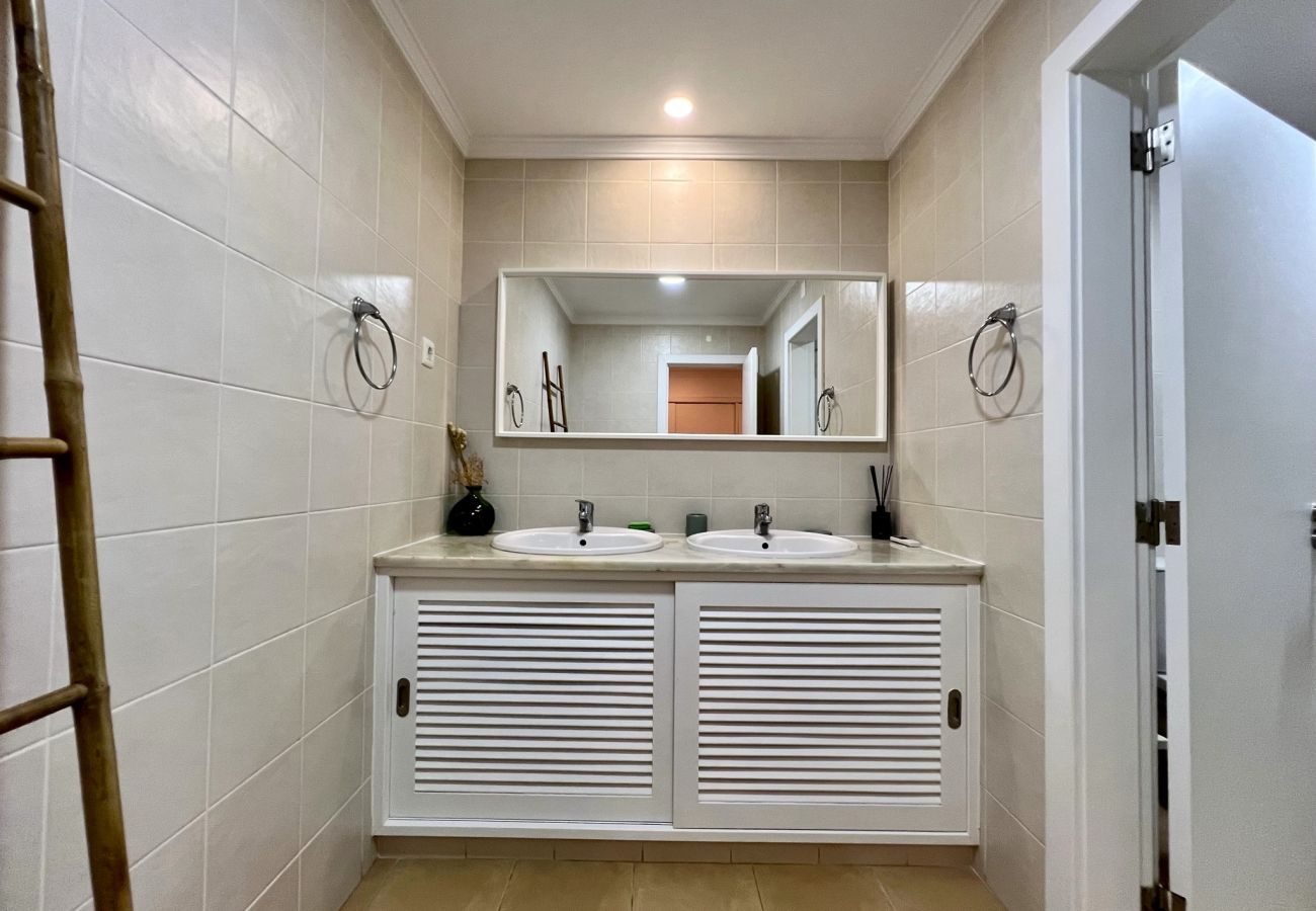 Apartment in Albufeira - ALBUFEIRA SALGADOS BEACH 4 by HOMING