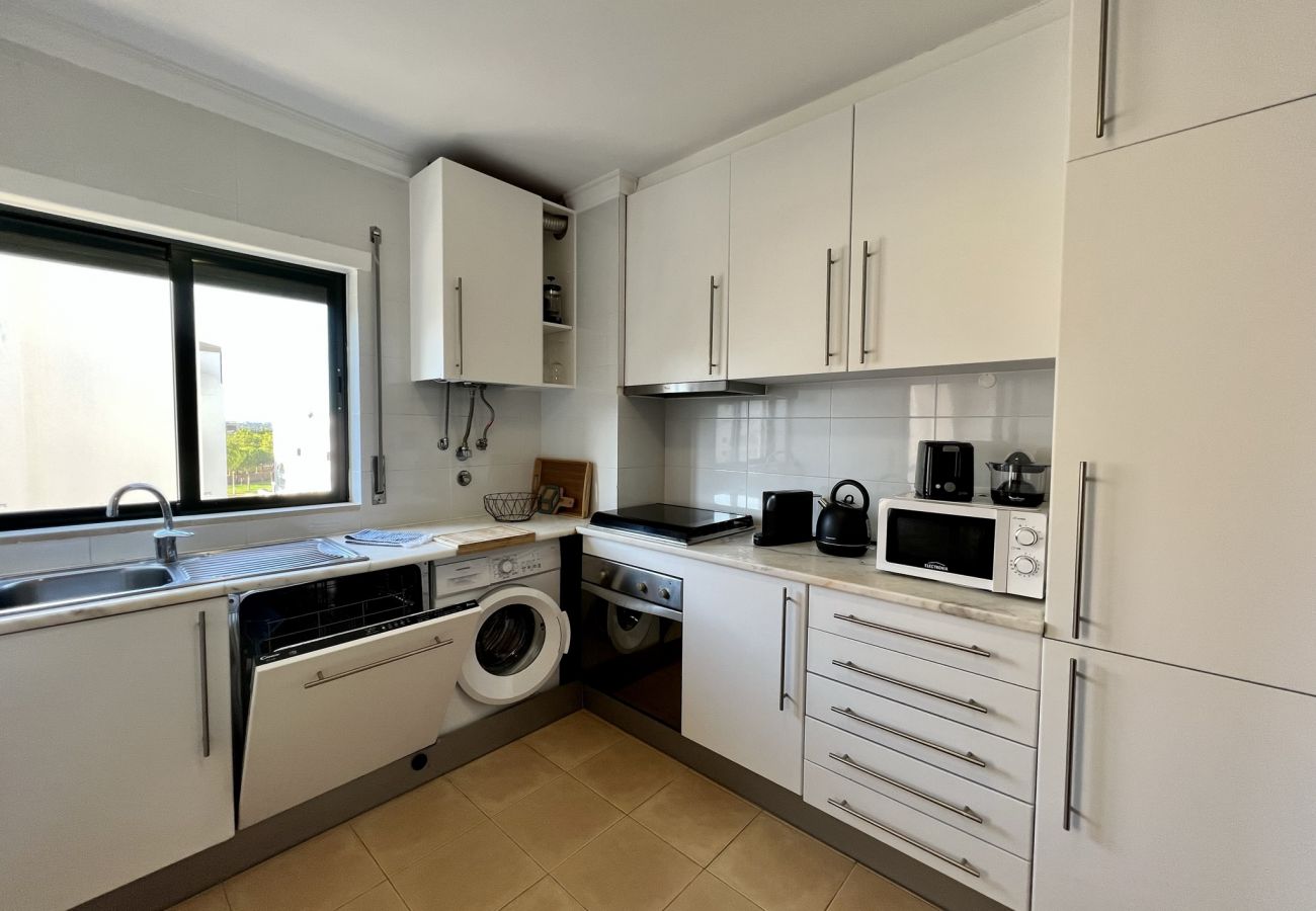 Apartment in Albufeira - ALBUFEIRA SALGADOS BEACH 4 by HOMING