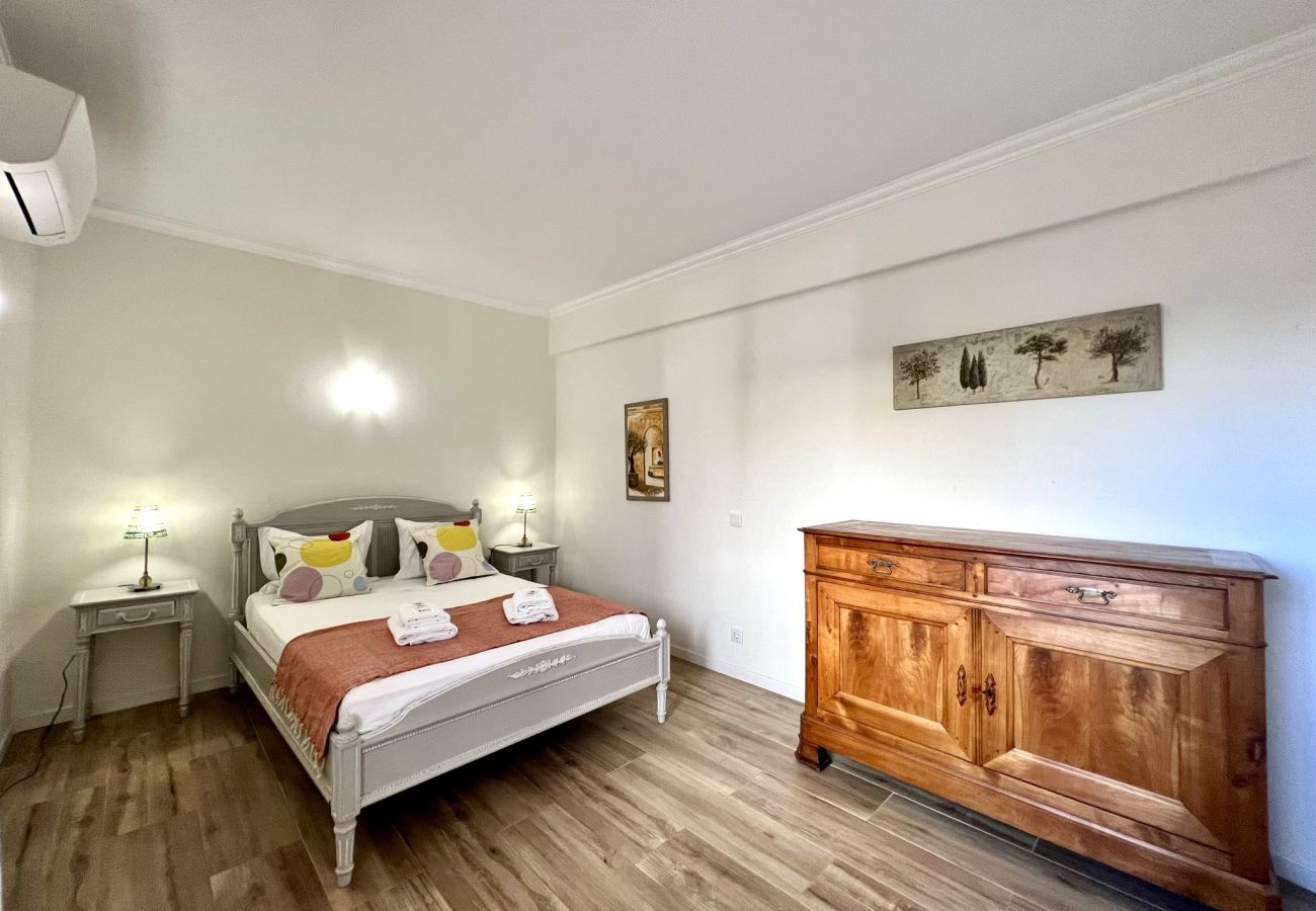 Apartment in Albufeira - ALBUFEIRA CENTRAL 4 by HOMING