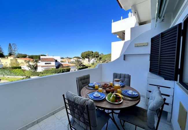Apartment in Vilamoura - VILAMOURA BRIGHTNESS APARTMENT WITH POOL by HOMING Apartment in Vilamoura - VILAMOURA BRIGHTNESS APARTMENT WITH POOL by HOMING