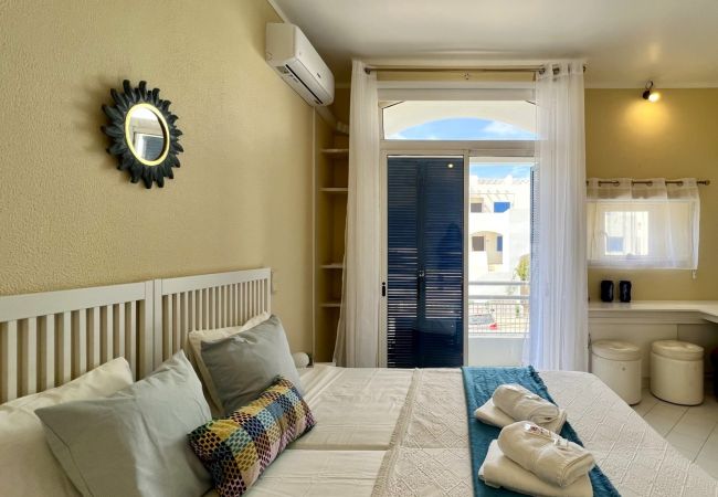 Apartment in Albufeira - ALBUFEIRA SUNSET WITH POOL by HOMING Apartment in Albufeira - ALBUFEIRA SUNSET WITH POOL by HOMING