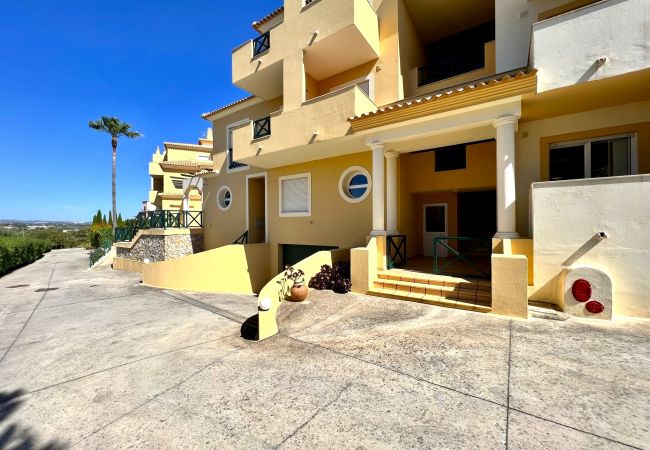 Apartment in Albufeira - ALBUFEIRA VALLEY 2 WITH POOL by HOMING Apartment in Albufeira - ALBUFEIRA VALLEY 2 WITH POOL by HOMING