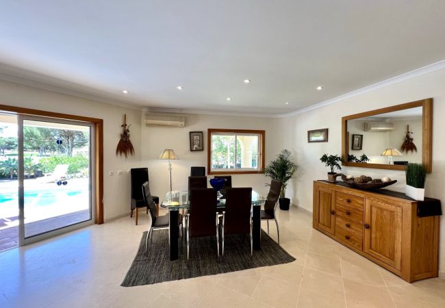 Villa in Vilamoura - VILAMOURA  AMAZING GOLF VILLA WITH POOL by HOMING Villa in Vilamoura - VILAMOURA  AMAZING GOLF VILLA WITH POOL by HOMING