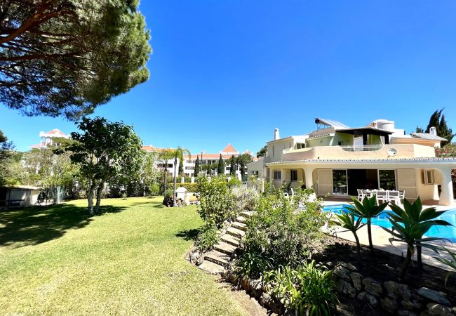 Villa in Vilamoura - VILAMOURA  AMAZING GOLF VILLA WITH POOL by HOMING Villa in Vilamoura - VILAMOURA  AMAZING GOLF VILLA WITH POOL by HOMING