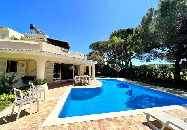 Villa in Vilamoura - VILAMOURA  AMAZING GOLF VILLA WITH POOL by HOMING Villa in Vilamoura - VILAMOURA  AMAZING GOLF VILLA WITH POOL by HOMING
