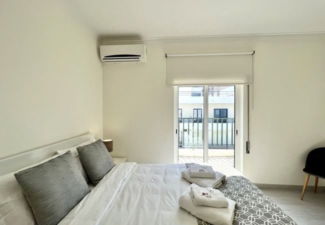 Apartment in Quarteira - QUARTEIRA OCEAN BREEZE 1 WITH POOL by HOMING Apartment in Quarteira - QUARTEIRA OCEAN BREEZE 1 WITH POOL by HOMING