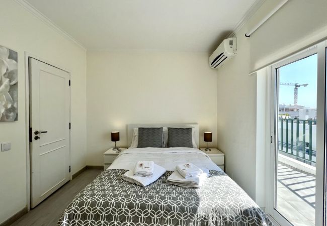 Apartment in Quarteira - QUARTEIRA OCEAN BREEZE 1 WITH POOL by HOMING Apartment in Quarteira - QUARTEIRA OCEAN BREEZE 1 WITH POOL by HOMING