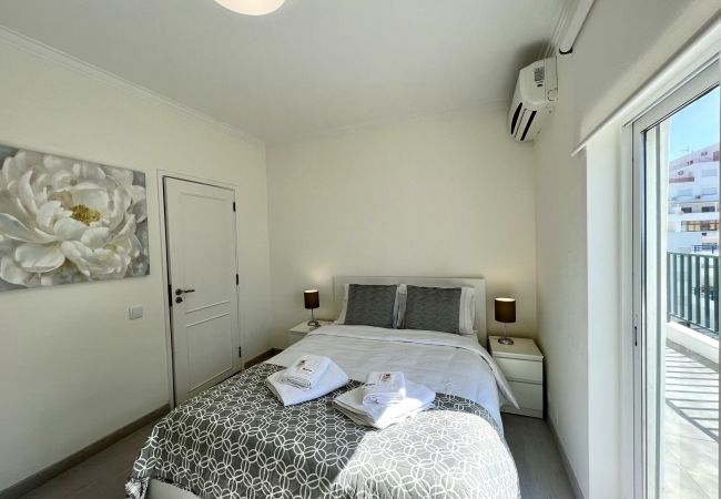 Apartment in Quarteira - QUARTEIRA OCEAN BREEZE 1 WITH POOL by HOMING Apartment in Quarteira - QUARTEIRA OCEAN BREEZE 1 WITH POOL by HOMING