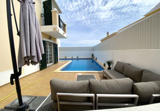 Villa in Pêra - PÊRA AMAZING VILLA WITH POOL by HOMING Villa in Pêra - PÊRA AMAZING VILLA WITH POOL by HOMING