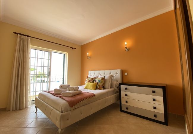 Villa in Pêra - PÊRA AMAZING VILLA WITH POOL by HOMING Villa in Pêra - PÊRA AMAZING VILLA WITH POOL by HOMING