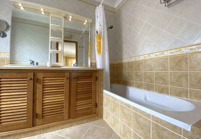 Villa in Pêra - PÊRA AMAZING VILLA WITH POOL by HOMING Villa in Pêra - PÊRA AMAZING VILLA WITH POOL by HOMING