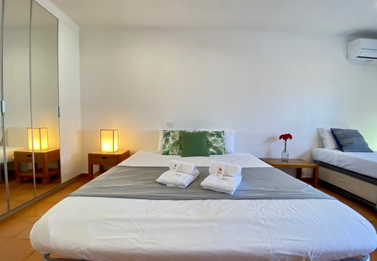 Apartment in Albufeira - ALBUFEIRA SKYLIGHT 1 WITH POOL by HOMING