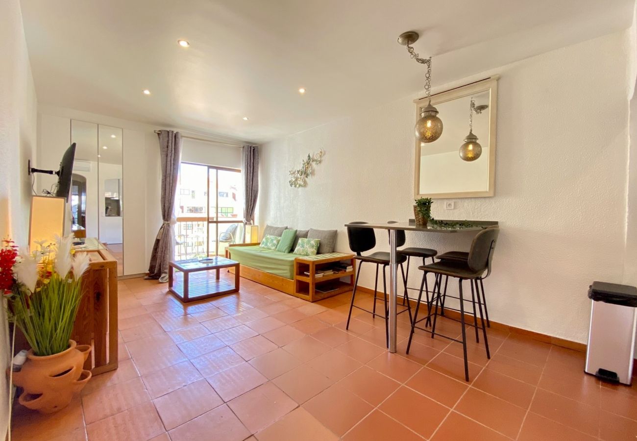 Apartment in Albufeira - ALBUFEIRA SKYLIGHT 1 WITH POOL by HOMING