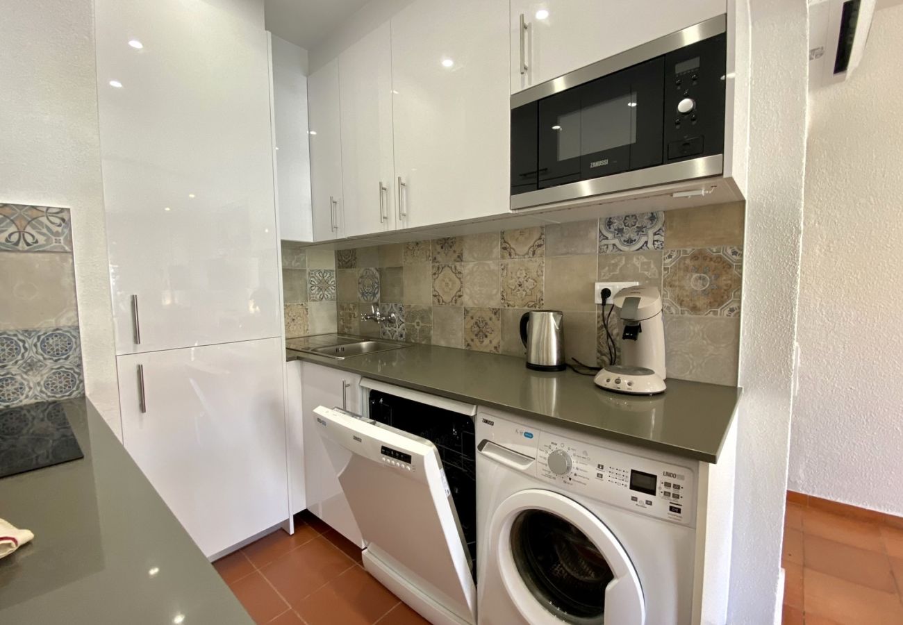 Apartment in Albufeira - ALBUFEIRA SKYLIGHT 1 WITH POOL by HOMING