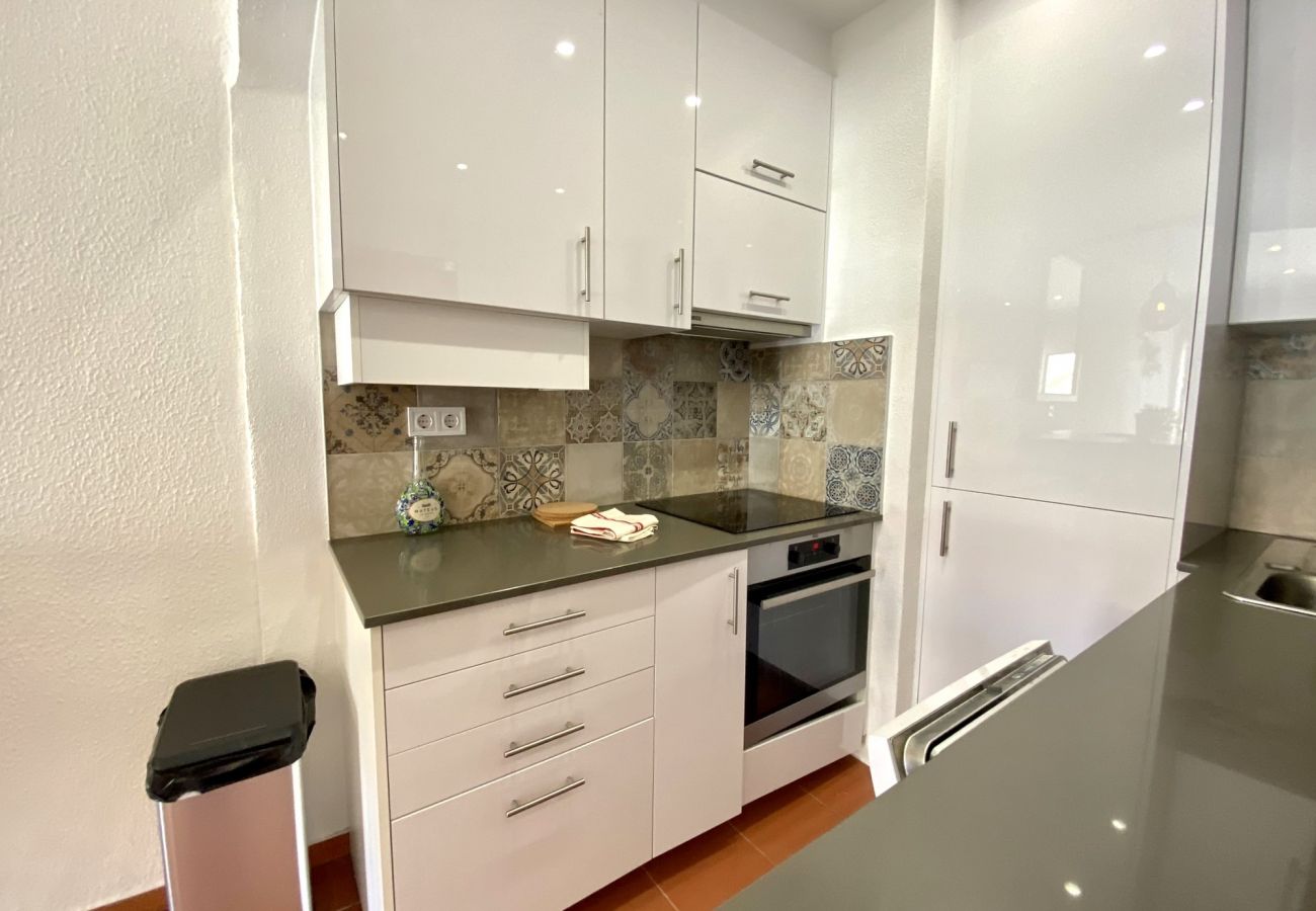 Apartment in Albufeira - ALBUFEIRA SKYLIGHT 1 WITH POOL by HOMING