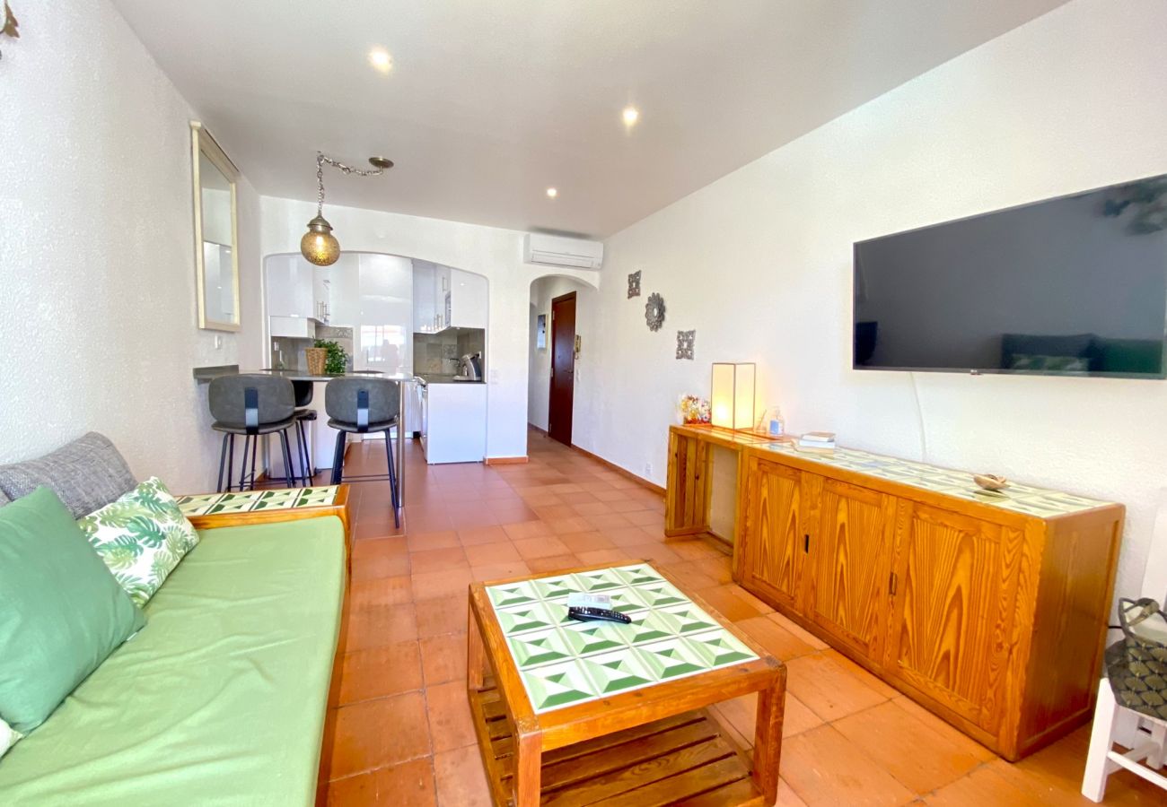 Apartment in Albufeira - ALBUFEIRA SKYLIGHT 1 WITH POOL by HOMING