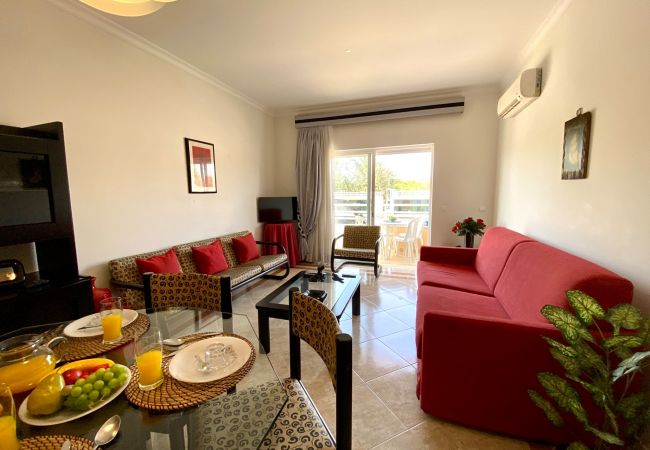Apartment in Vilamoura - VILAMOURA TYPICAL 2 WITH POOL by HOMING Apartment in Vilamoura - VILAMOURA TYPICAL 2 WITH POOL by HOMING