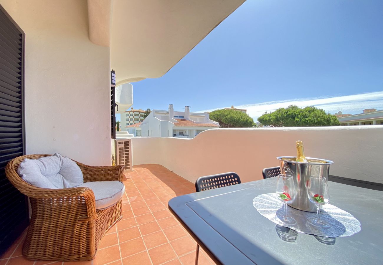 Apartment in Vilamoura - VILAMOURA TWINS 2 WITH POOL by HOMING