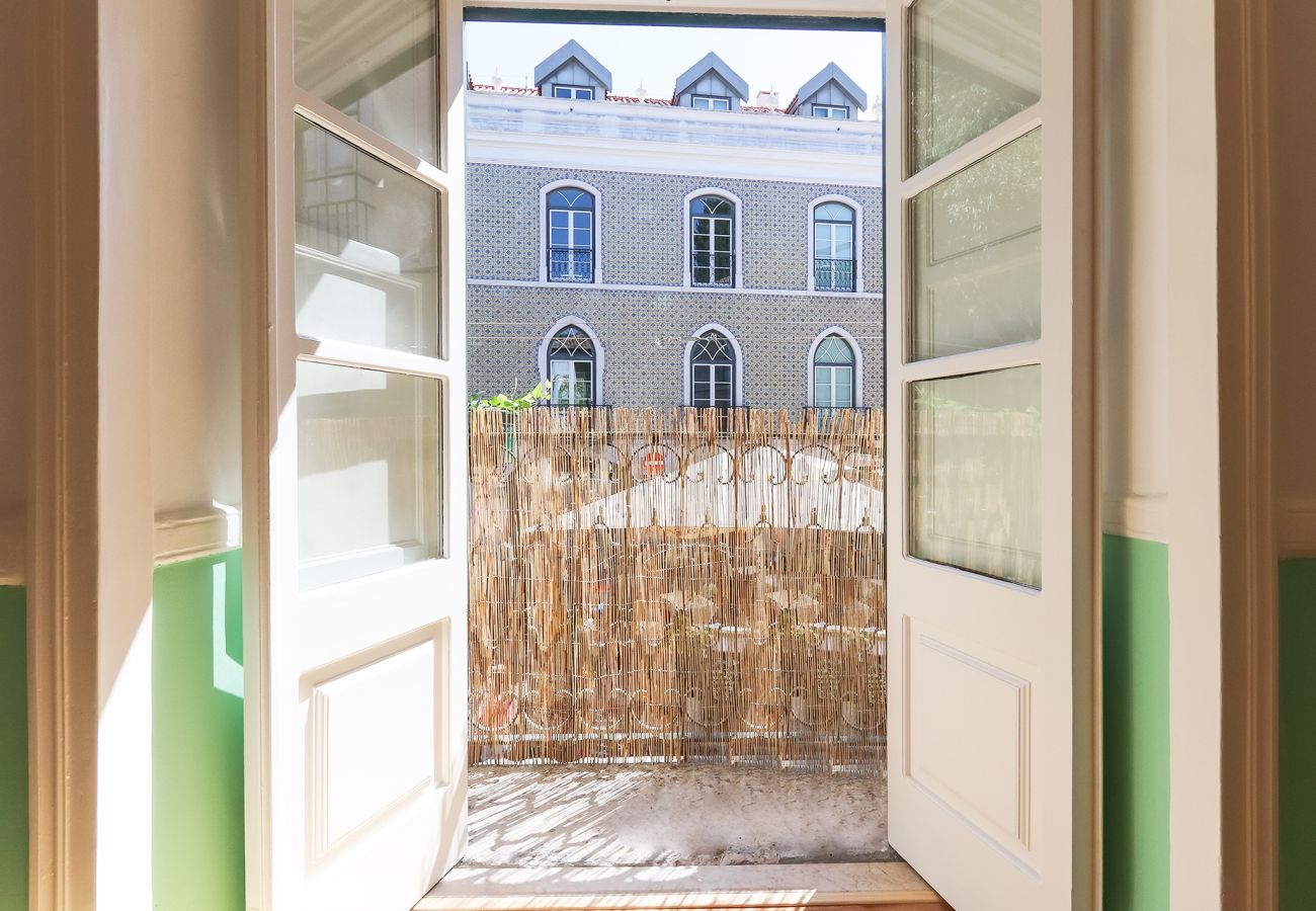 Apartment in Lisbon - CASTELO PREMIUM II by HOMING