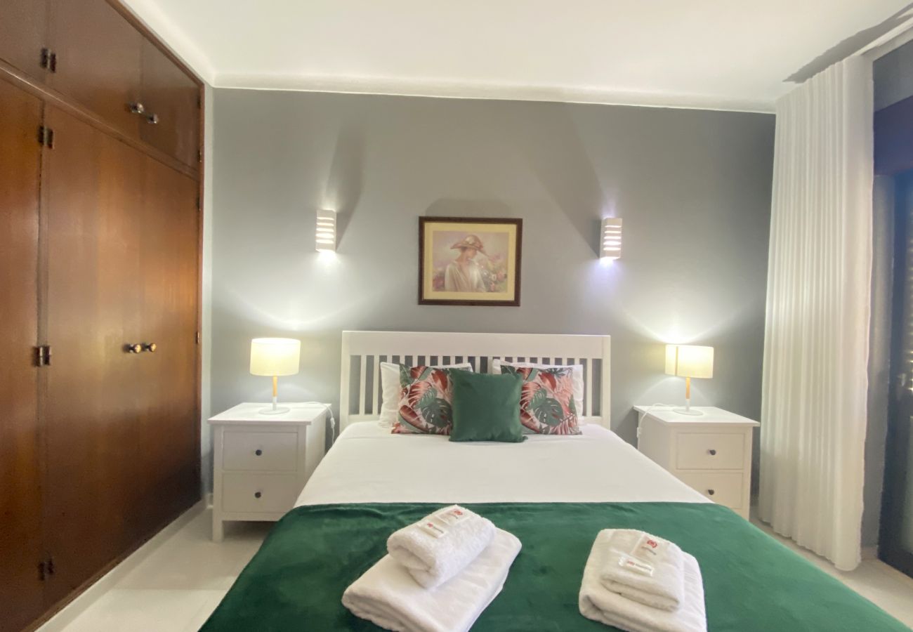 Apartment in Albufeira - ALBUFEIRA CENTRAL 8 by HOMING