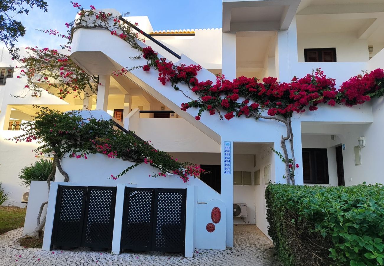 Apartment in Albufeira - ALBUFEIRA BALAIA GOLF VILLAGE 4 WITH POOL by HOMIN