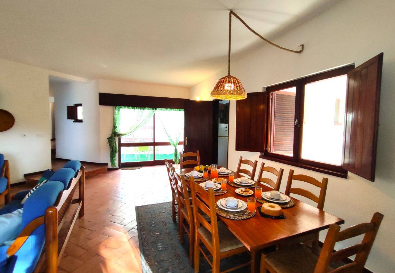Villa in Albufeira - ALBUFEIRA AÇOTEIAS VILLA WITH POOL by HOMING