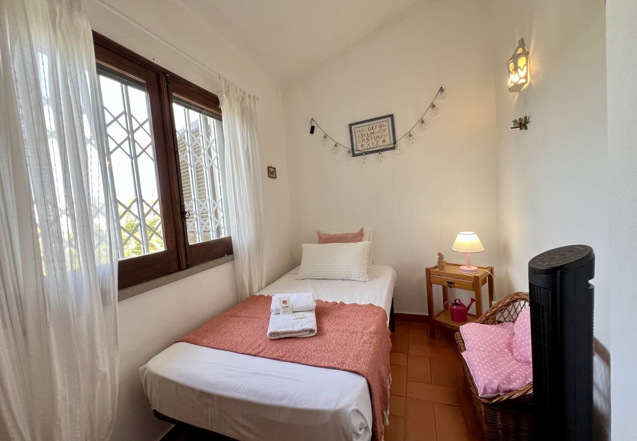 Villa in Tavira - TAVIRA TRADITIONAL VILLA by HOMING