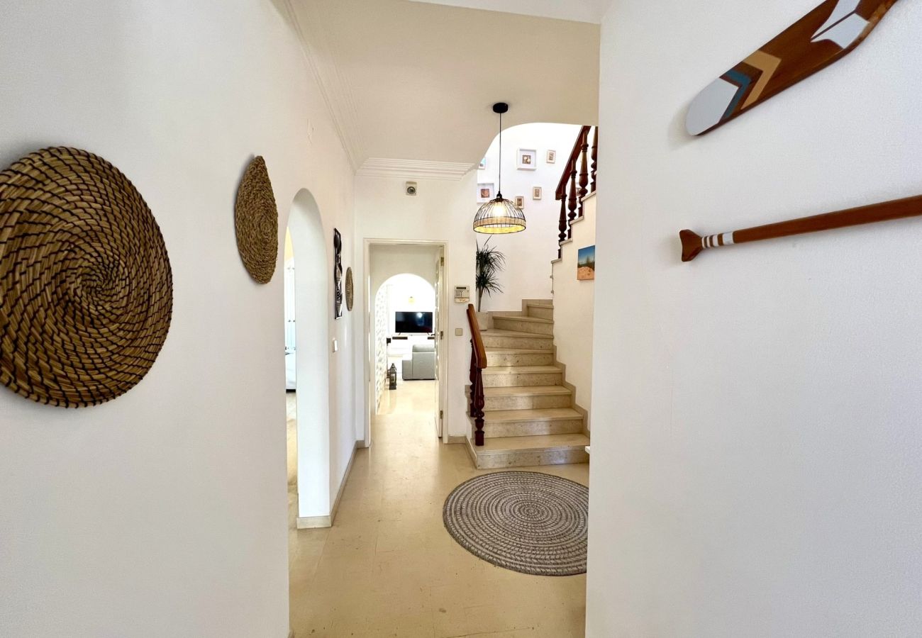 Villa in Vilamoura - VILAMOURA BRIGHTNESS VILLA WITH POOL by HOMING