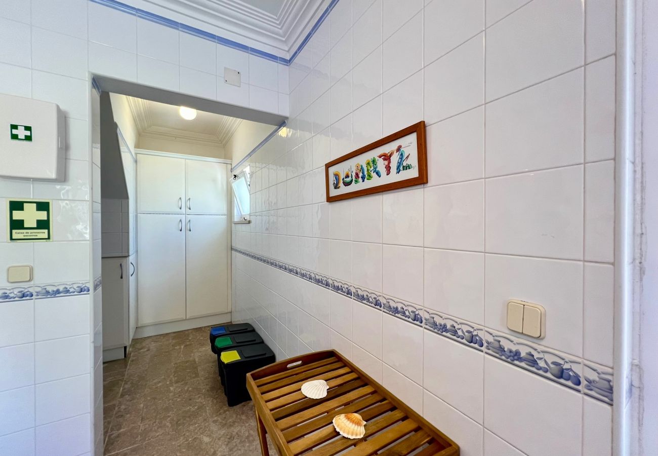 Villa in Vilamoura - VILAMOURA BRIGHTNESS VILLA WITH POOL by HOMING