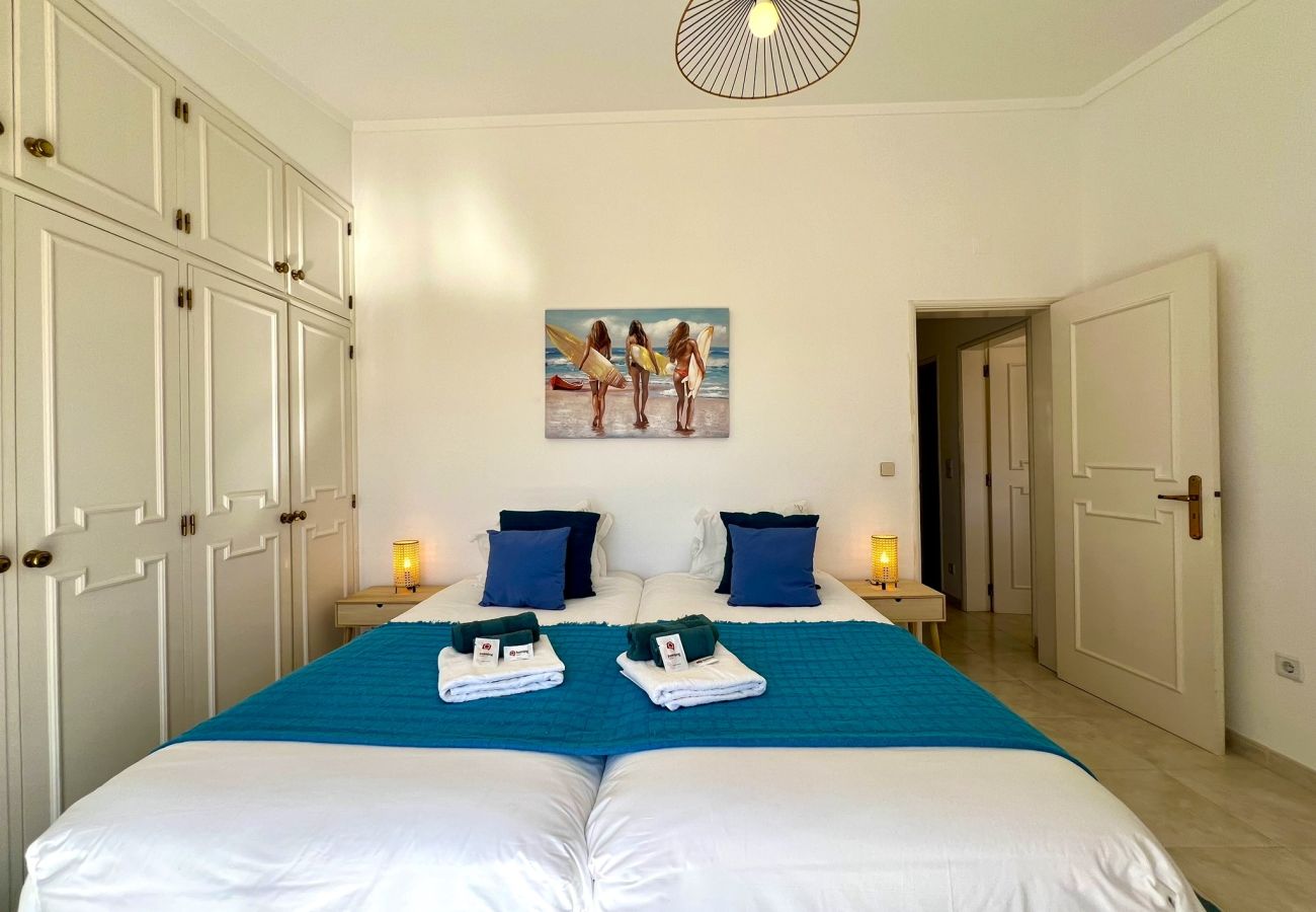 Villa in Vilamoura - VILAMOURA BRIGHTNESS VILLA WITH POOL by HOMING