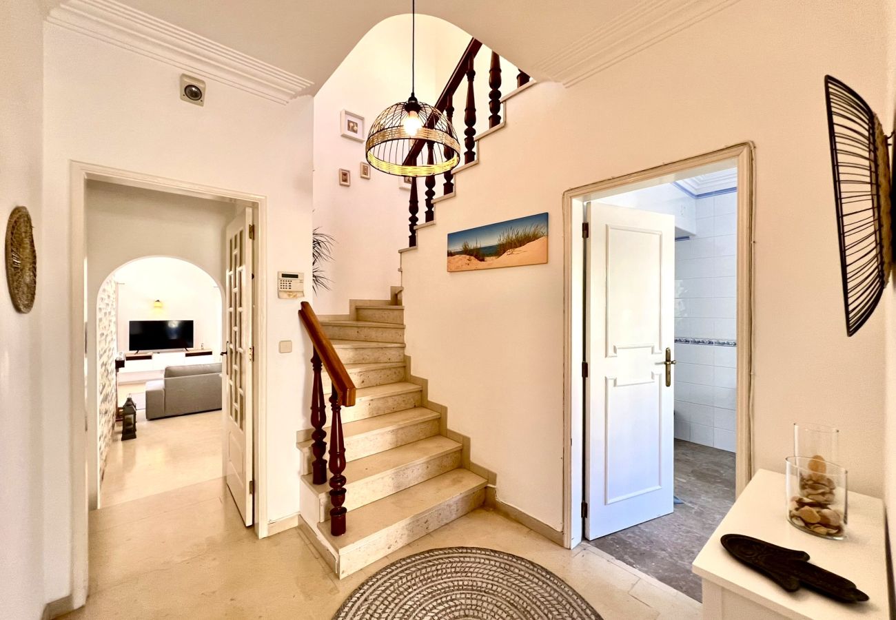Villa in Vilamoura - VILAMOURA BRIGHTNESS VILLA WITH POOL by HOMING