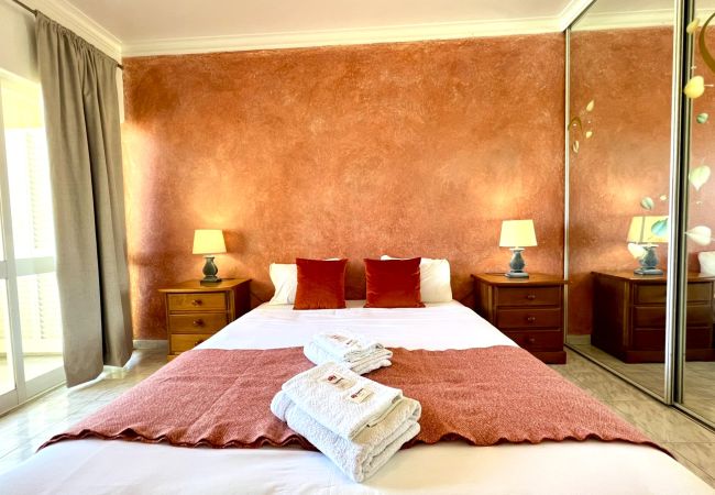 Apartment in Galé - ALBUFEIRA CONCEPT 2 WITH POOL by HOMING Apartment in Galé - ALBUFEIRA CONCEPT 2 WITH POOL by HOMING