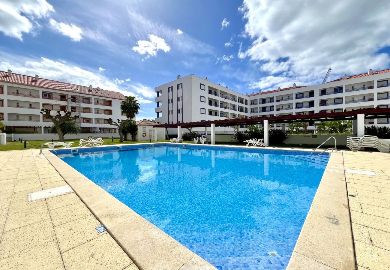 Apartment in Vilamoura - VILAMOURA MARINA CHARMING WITH POOL by HOMING