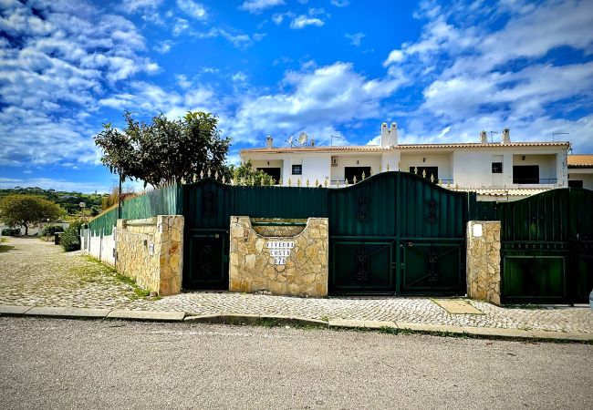 Villa in Albufeira - ALBUFEIRA SUMMER VILLA 1 WITH POOL by HOMING Villa in Albufeira - ALBUFEIRA SUMMER VILLA 1 WITH POOL by HOMING