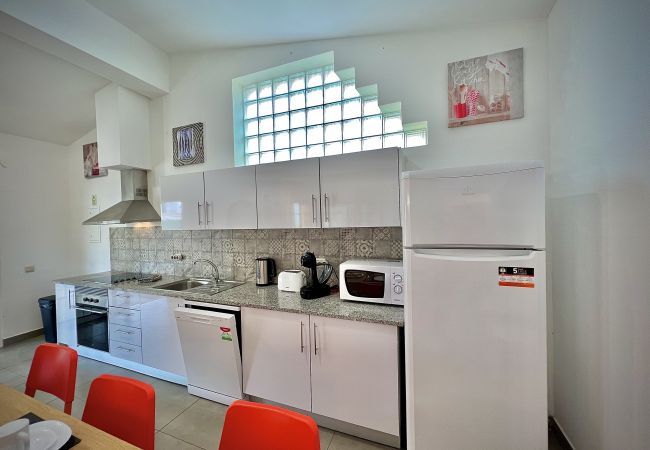 Villa in Albufeira - ALBUFEIRA SUMMER VILLA 2 WITH POOL by HOMING Villa in Albufeira - ALBUFEIRA SUMMER VILLA 2 WITH POOL by HOMING