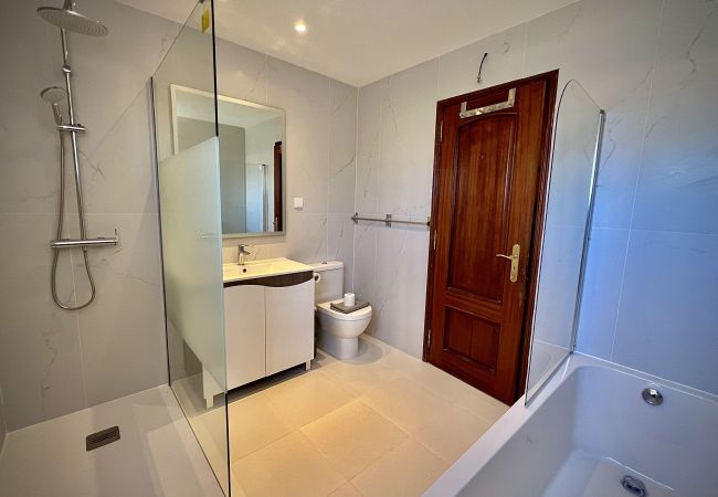 Villa in Albufeira - ALBUFEIRA SUMMER VILLA 2 WITH POOL by HOMING Villa in Albufeira - ALBUFEIRA SUMMER VILLA 2 WITH POOL by HOMING