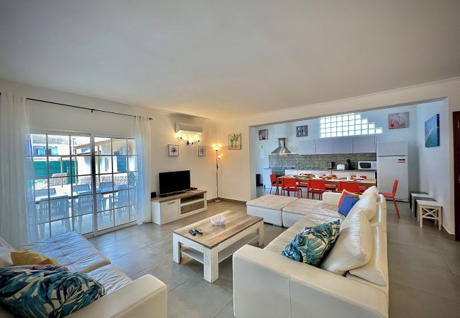 Villa in Albufeira - ALBUFEIRA SUMMER VILLA 2 WITH POOL by HOMING Villa in Albufeira - ALBUFEIRA SUMMER VILLA 2 WITH POOL by HOMING