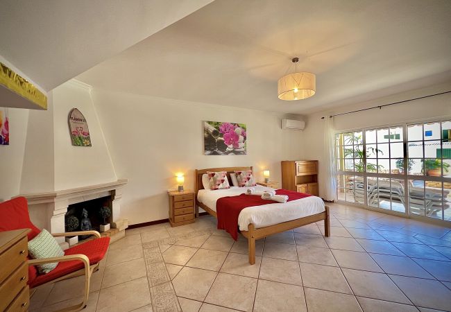 Villa in Albufeira - ALBUFEIRA SUMMER VILLA 2 WITH POOL by HOMING Villa in Albufeira - ALBUFEIRA SUMMER VILLA 2 WITH POOL by HOMING